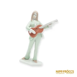 Aquincumi porcelán - Gitározó hippi lány