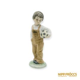 Lladró porcelán - Kisfiú labdával
