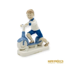 Grafenthal porcelán - Rollerező kisfiú