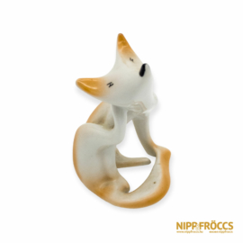 Hollóházi porcelán - Vakaródzó róka