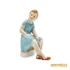 Budapesti porcelán - Ülő lány