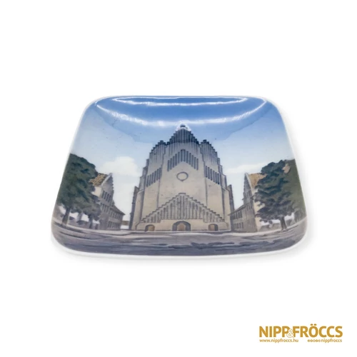 Royal Copenhagen porcelán - Grundtvigskirke tálka
