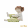 Kép 3/10 - Aquincumi porcelán -  Nadrágot húzó kislány