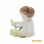 Kép 4/10 - Aquincumi porcelán -  Nadrágot húzó kislány