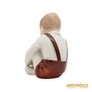 Kép 5/9 - Aquincumi porcelán -  Cipőt húzó kisfiú