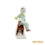 Kép 3/12 - Aquincumi porcelán -  Szánkózó gyerek