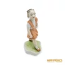 Kép 11/12 - Zsolnay porcelán -  Iskolás lány