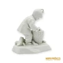 Kép 5/10 - Zsolnay porcelán -  Rőzsegyűjtő gyerek (festetlen)