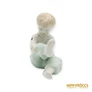 Kép 8/10 - Aquincumi porcelán -  Nadrágot húzó kislány