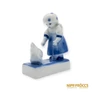 Kép 4/10 - Zsolnay porcelán -  Tyúkot etető lány